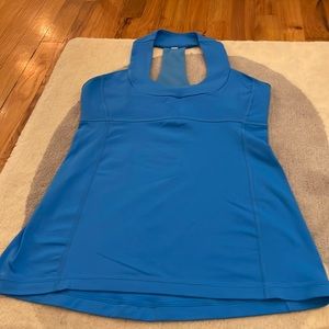 Lululemon t back tank with shelf bra